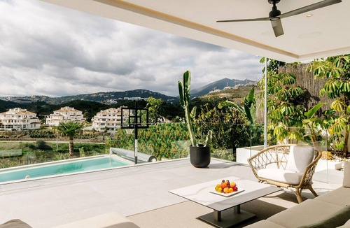 Puerto Banus Villa | Modern villa with panoramic views, heated pool