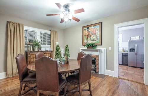 Monroe Apartment | Monroe Getaway.