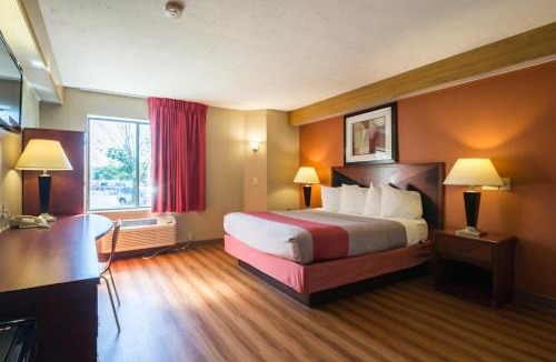Wayne Hotel | Motel 6-Indianapolis, IN - Airport