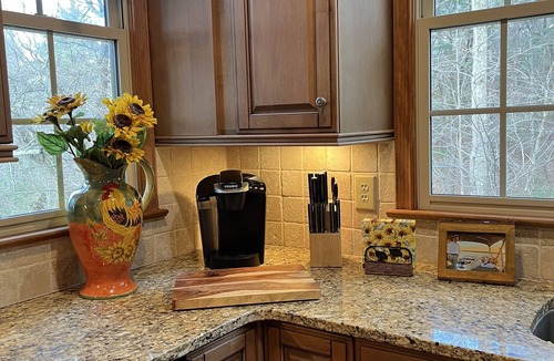 Ferguson Cabin | Mountain Cabin,Panoramic Views, Fireplace, WiFi