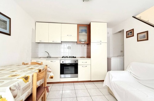 Numana Apartment | N079 - Numana, delightful sky-earth in the historic center