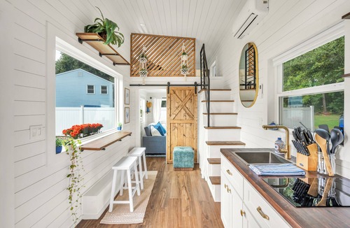 Cromwell Cottage | New England Tiny Home Experience: Coffee & More!