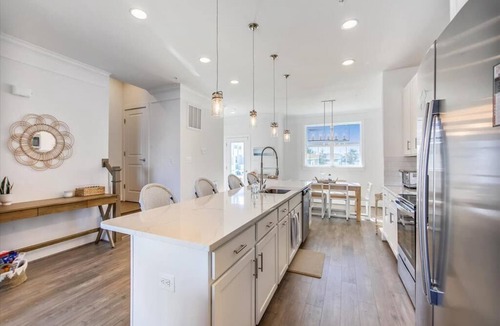 Fenwick Island House | New Waterfront Fenwick Home/Shared Pool/Water Access/Walk to beach/restaurants