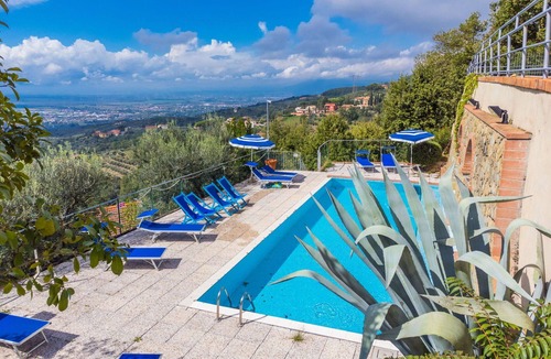 San Baronto Apartment | Nice apartment for 3 guests with WIFI, pool, balcony, pets allowed and panoramic view
