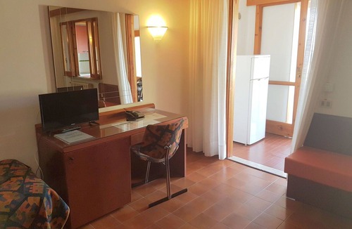 Sperlonga Apartment | Nice apartment for 3 people with WIFI, pool, A/C, TV, terrace and pets allowed