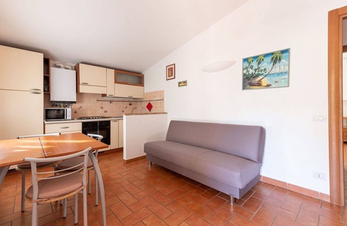 Castiglione della Pescaia Villa | Nice apartment in villa for 3 guests with A/C, WIFI and terrace