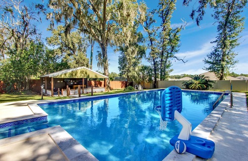 Fort King District House | Ocala Oasis 4BR w/Pool/Cabana/GameRoom/MiniGolf