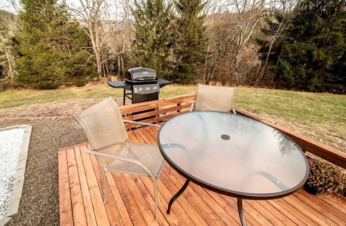 Ringtown Cabin | Off-Grid Ringtown Accommodation Ideal for Weekend Getaways in Pennsylvania