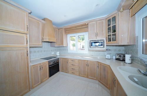 La Parata Villa | Panoramic Sea Views, Heated Pool, Tranquil Luxury Villa, 5 min walk to beach.