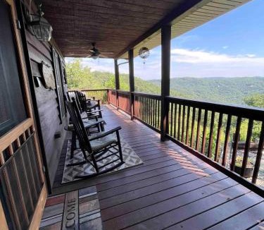 Purlear House | Panoramic views Endless relaxation! Blue Ridge Pky