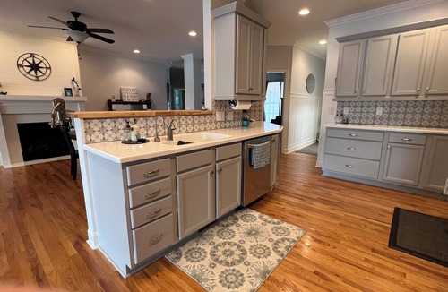 Laurens House | Peaceful Lake House with 2 Master Suites Only 15min from Fountain Inn or Laurens