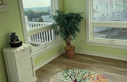 Milford House | Peaceful South Bowers Beach Pink Firehouse near DE Turf with amazing views