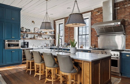 Butchertown House | Peaceful Unit 3 in A Vintage Elegant Guestroom