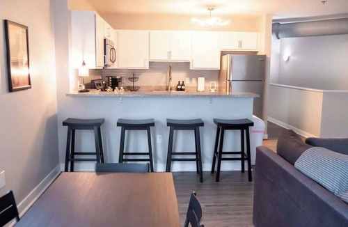 Wholesale District Apartment | Penthouse 2BR Downtown Indy w/Private Patio