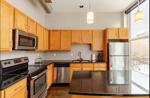 Wholesale District Apartment | Penthouse Suite Downtown Indianapolis Luxury 1BR Apartment