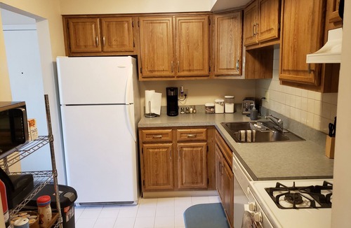 North Olmsted Condo | Perfect 2-bedroom condo Near Everything