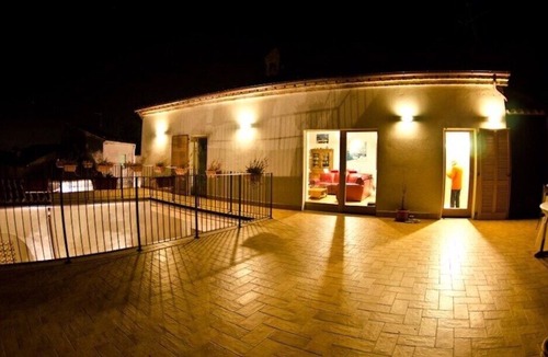Arielli House | PERFECT FAMILY VACATION HOME OR PRIVATE ROMANTIC GETAWAY