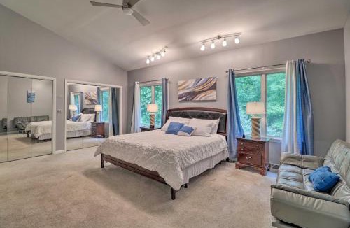 Dover House | Pet-Friendly Dover Retreat with Yard and Pool Table