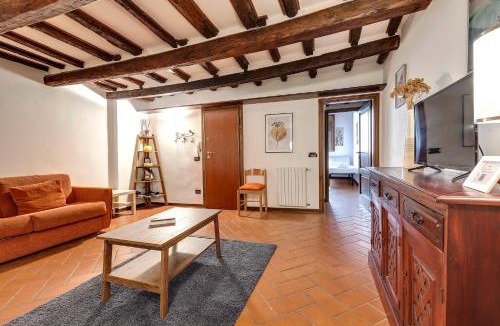 Sant' Ambrogio Apartment | Pinti 46