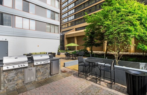 Crystal City Apartment | Prime location | Steps from Pentagon City Metro