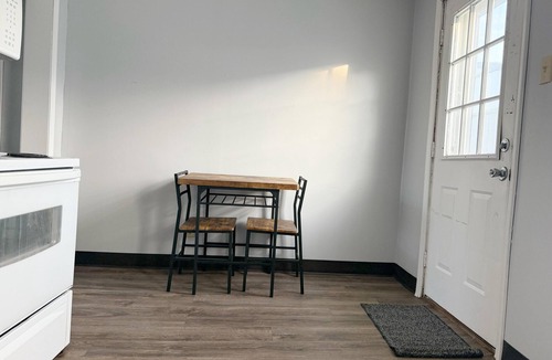 Princeton Apartment | Princeton Suite 7 - QUEEN 1BD/1BA Apt