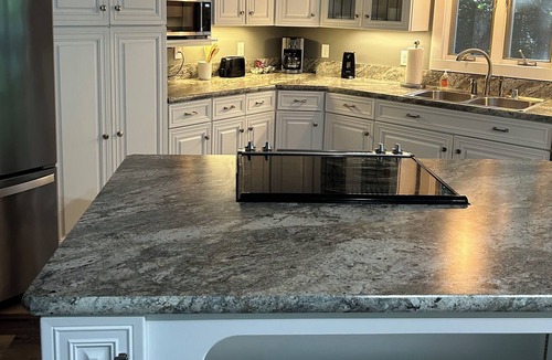 Grand Rivers Condo | Private Executive Suite