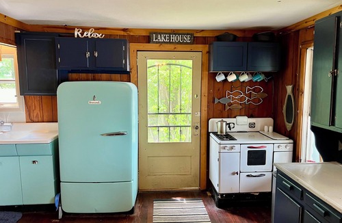 Rochester Cottage | Private Island Oasis in the middle of Beautiful Lake Manitou