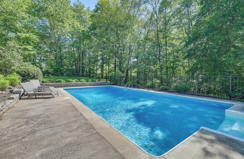 Killingworth House | Private Pool! Getaway, 14 Mi to Hammonasset Beach