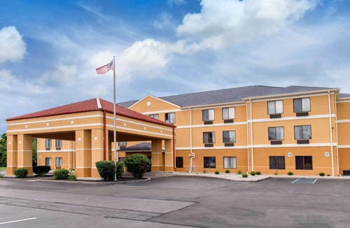 Anderson Hotel | Quality Inn & Suites Anderson I-69