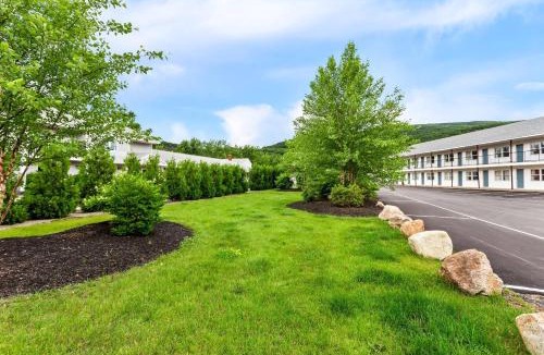 Gorham Hotel | Quality Inn & Suites Gorham White Mountains