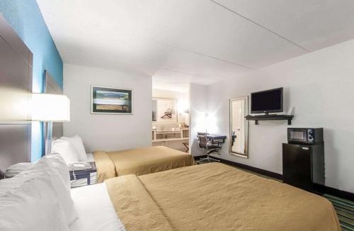 Jasper Hotel | Quality Inn & Suites Jasper - Kimball