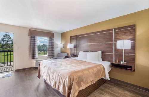 Suffolk Hotel | Quality Inn & Suites Suffolk West
