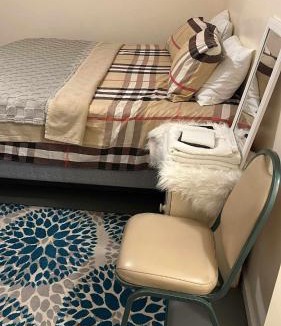 Newark House | Queen Bedroom @ Divine Villa and Resort 6 mins EWR Airport and 4mins to Train Station