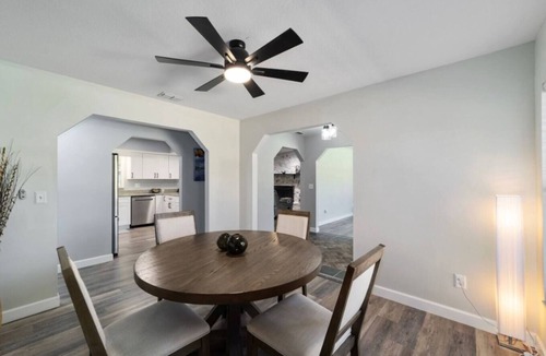 Ocala House | Quiet, peaceful neighborhood. HUGE fenced yard. Clean beautiful home-WEC & FAST