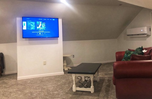 Martel Apartment | Quiet studio suite in a country setting.
