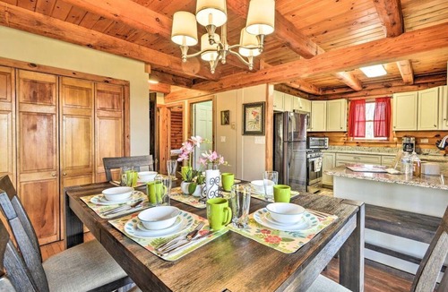 Pleasant Mount House | Radiant, Elevated, and Calm Retreats Together