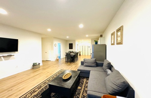 Aldie Villa | Red Cherry Oasis - Charming 2 bedroom villa with AC, WiFi in serene Aldie