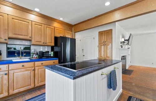 Branford House | Relax by the River ~ Branford Waterfront Home