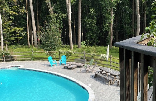 Havre De Grace House | Relax in the woods with your own private pool - 4 BR house that sleeps up to 12.