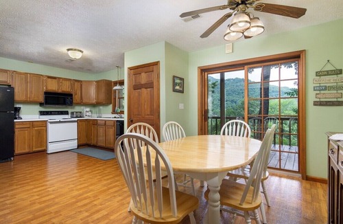 Lake Lure House | Relaxation Station at Rumbling Bald