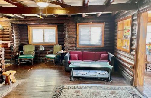 Luna Pier House | Restored historic log cabin & deck on Lake Erie