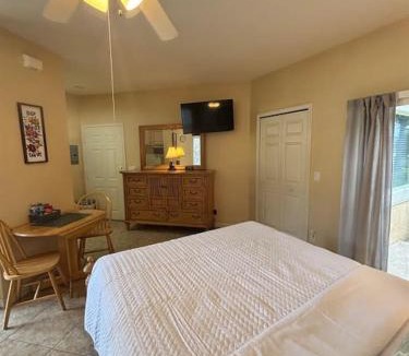 Port Saint Lucie Apartment | Right Direction Rentals Studio Villa 8332