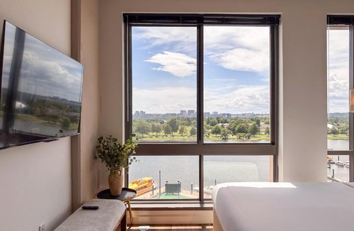 District Wharf Apartment | River View Suite - The Wharf DC by Monthier