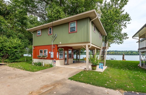 Jeffersonville House | RIVERFRONT - Boat Slips - 10 Min to Dtown Lville