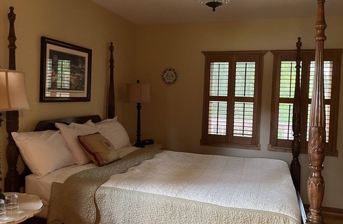 Quicksburg Cabin | Riverfront, secluded cabin near wineries and hiking trails