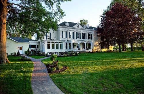 Warsaw Bed & Breakfast | Riverside Inn Bed and Breakfast, Wedding Venue & Events