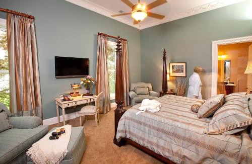 Warsaw Bed & Breakfast | Riverside Inn Bed and Breakfast, Wedding Venue & Events