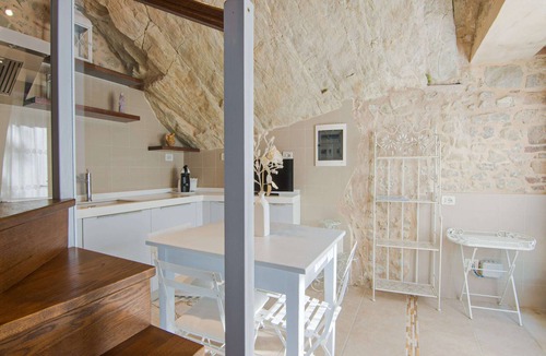 Monte Benedetto House | Romantic Medieval Escape