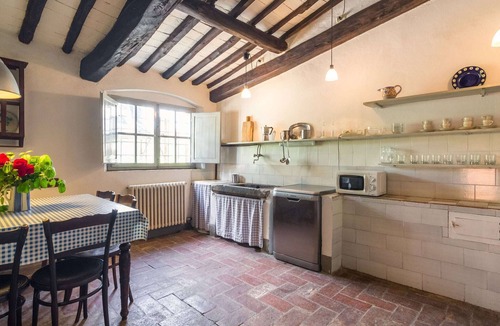 Bacchereto House | Rustic Farmhouse Stay, Carmignano