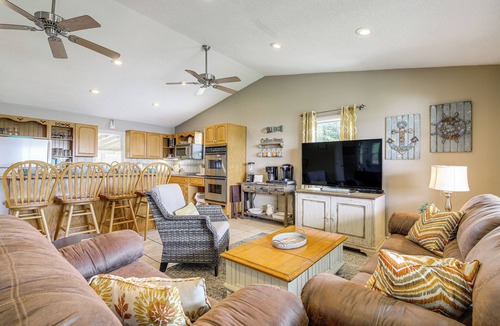 Rutledge House | Rutledge Hilltop Home on Cherokee Lake w/Decks!